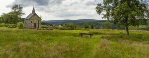 Denkmalgeschützte Kreuzbergkapelle in Altastenberg